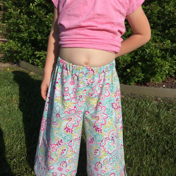 Beach Comber Capri Pant Sewing Pattern - Image 4